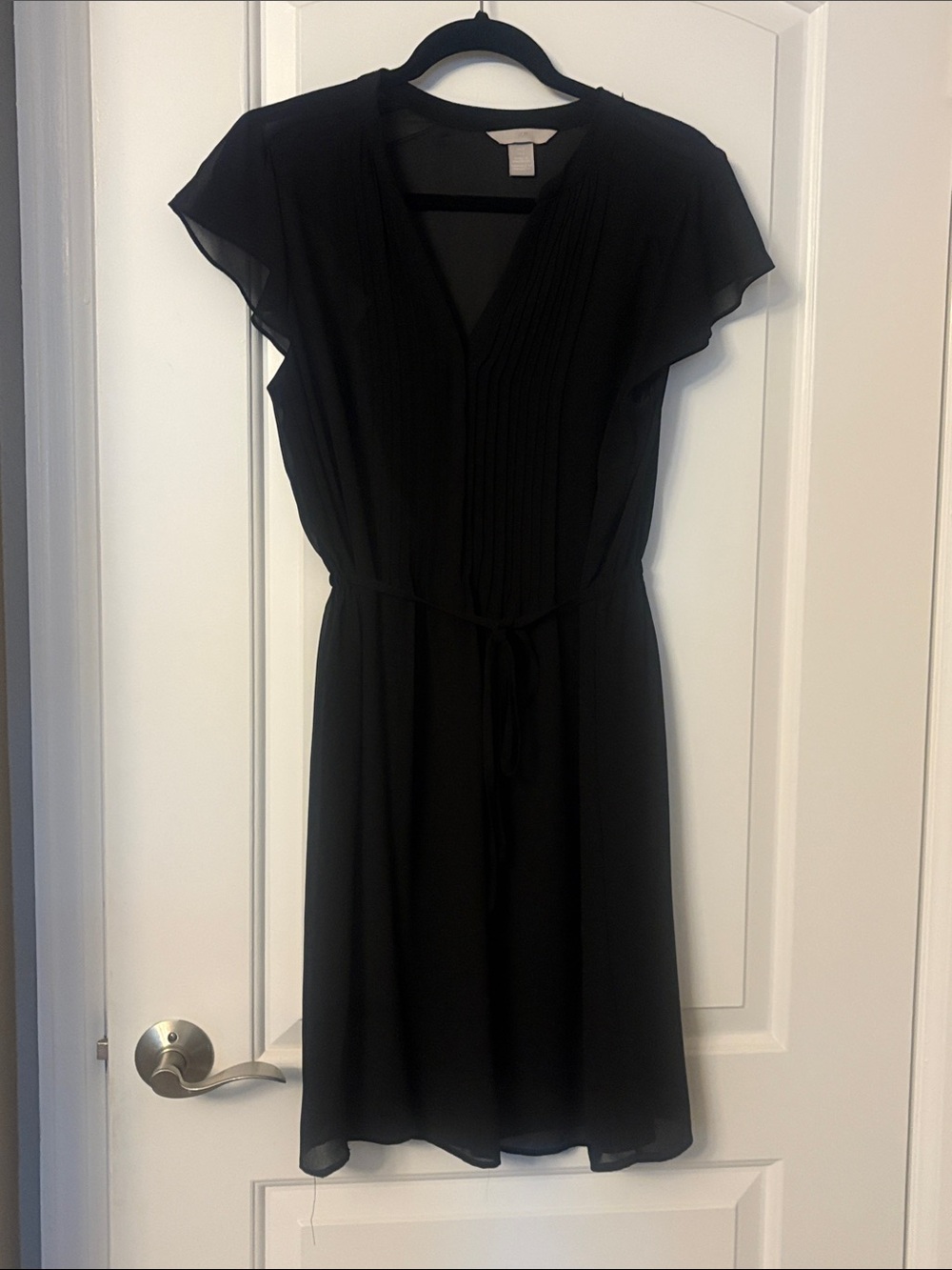 H&M Black V-Neck Pintuck Tie-Waist Mini Dress